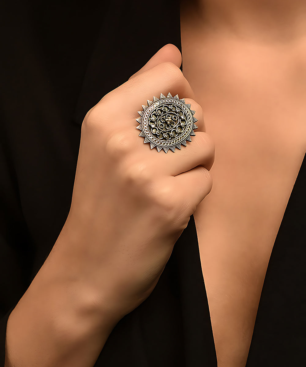 Omar_Handcrafted_Pure_Silver_Ring_WeaverStory_02