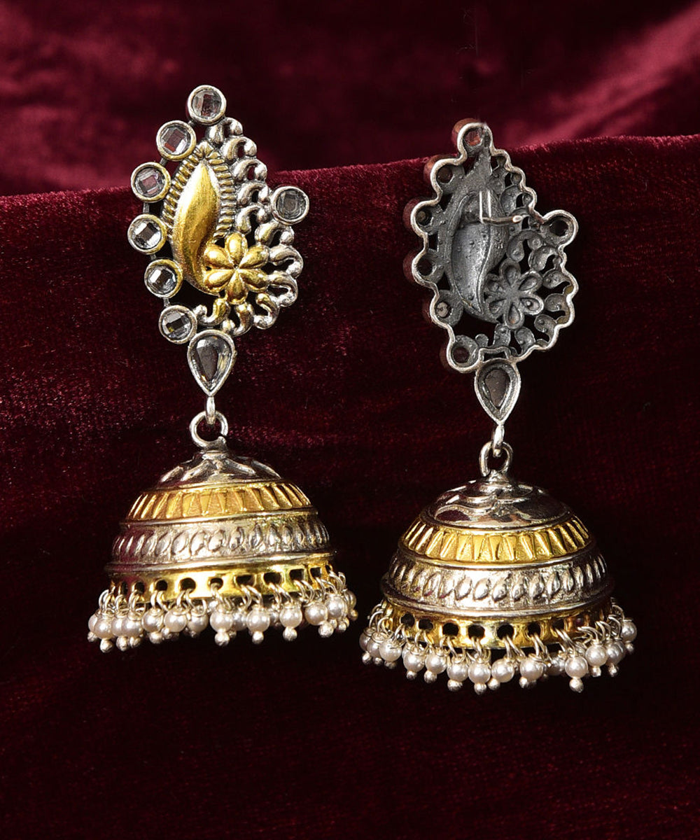 Akantak_Handcrafted_Pure_Silver_Jhumki_With_Pearls_WeaverStory_03