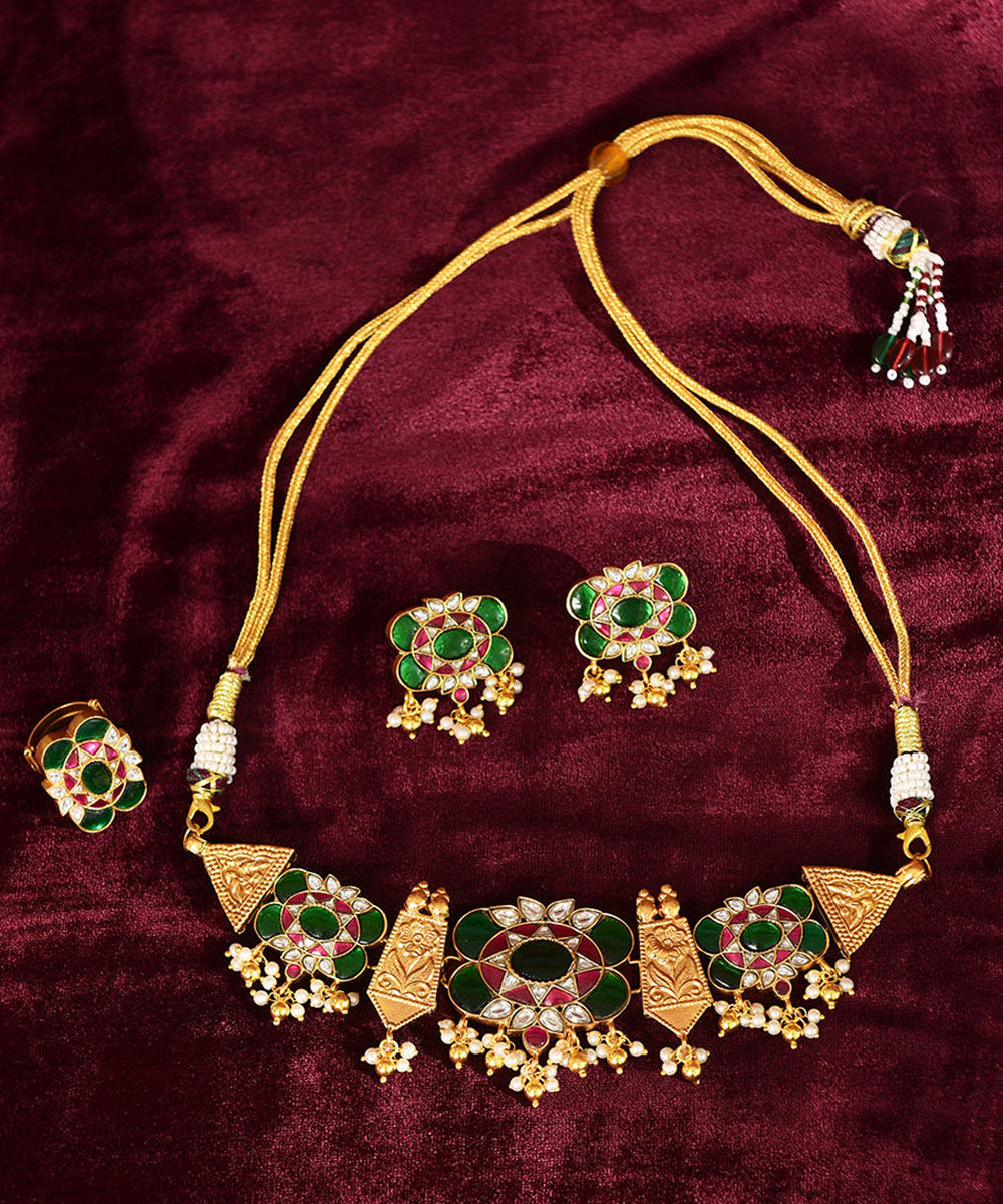 Tarangi_Green_Handcrafted_Pure_Silver_Necklace_Set_With_Ring_WeaverStory_02