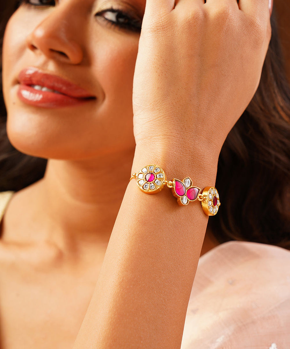 Tabakee_Handcrafted_Pure_Silver_Bracelet_Kundan_WeaverStory_01