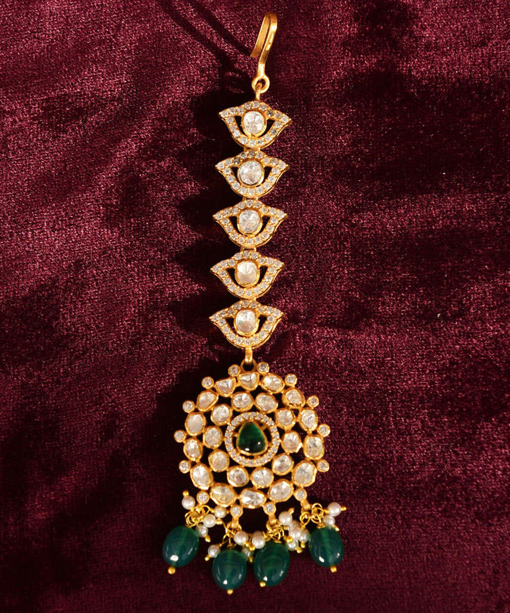 Radhav_Handcrafted_Pure_Silver_Maangtika_With_Kundan_And_Moissanite_Polki_WeaverStory_02