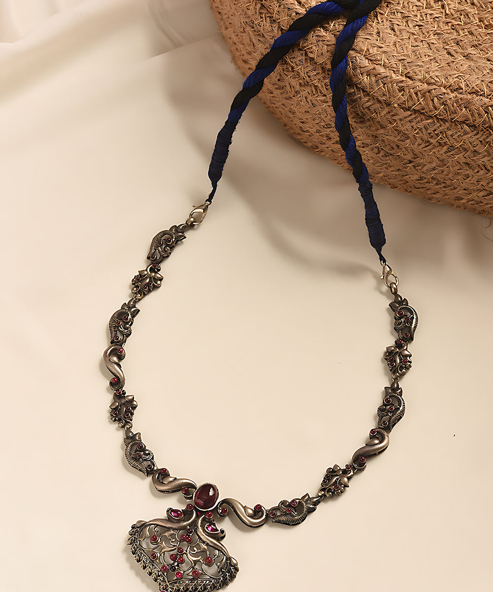 Latifa_Handcrafted_Pure_Silver_Necklace_With_Kempstone_WeaverStory_01