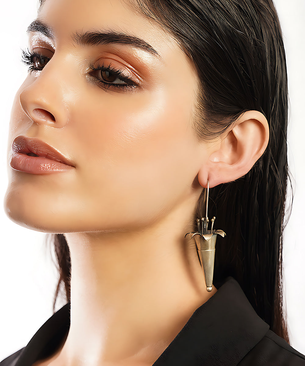 Suhail_Handcrafted_Pure_Silver_Earrings_WeaverStory_02