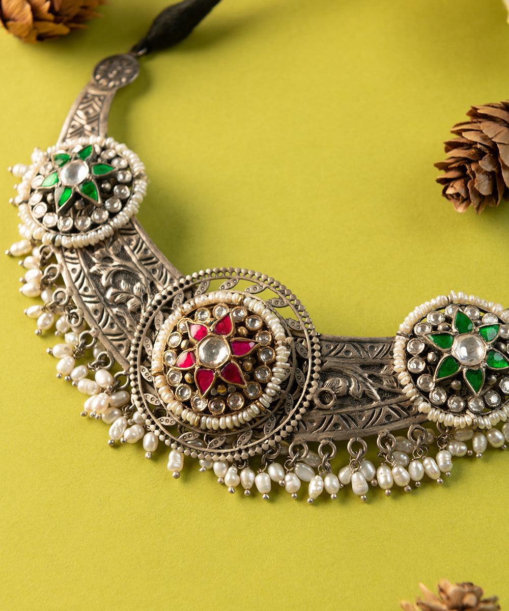 Chika_Handcrafted_Oxidised_Pure_Silver_Necklace_With_Kundan_And_Pearls_WeaverStory_02