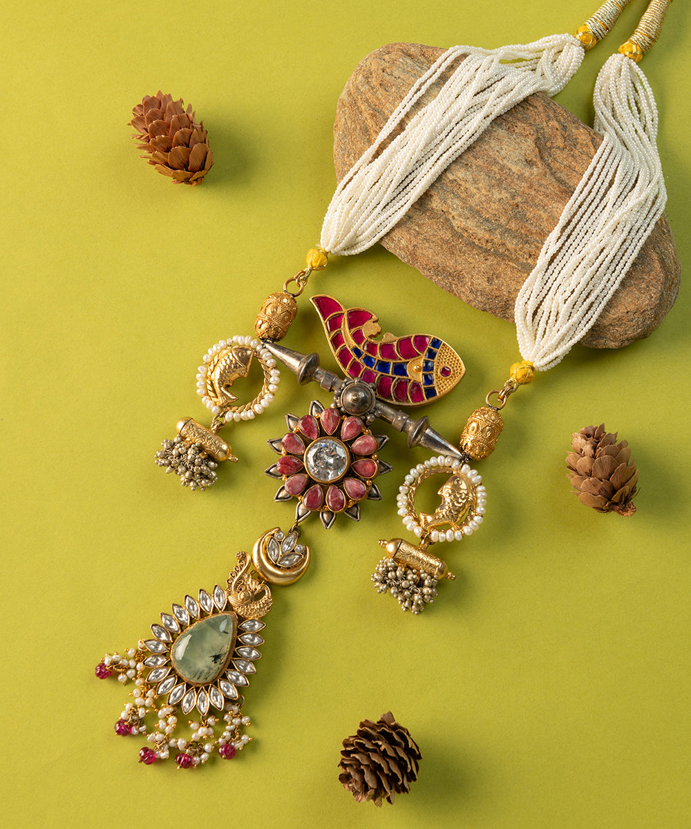 Adisa_Handcrafted_Oxidised_Pure_Silver_Necklace_With_Ruby_And_Kundan_WeaverStory_01