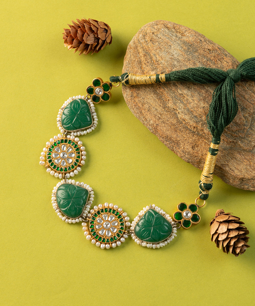 Aakar_Handcrafted_Oxidised_Pure_Silver_Kundan_Necklace_With_Onyx_And_Pearls_WeaverStory_01