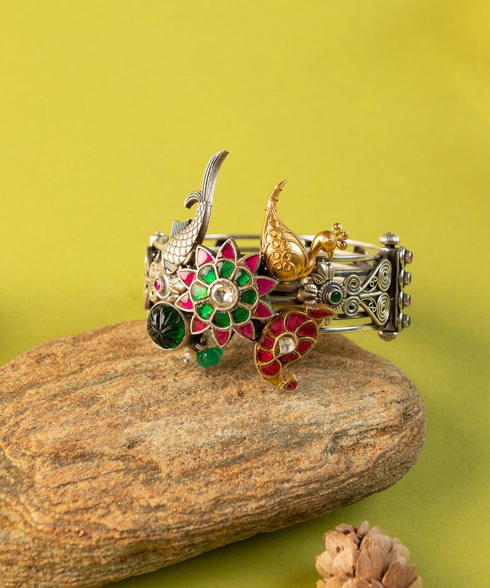 Satya_Handcrafted_Oxidised_Pure_Silver_Multicolor_Bangles_With_Kundan_WeaverStory_01