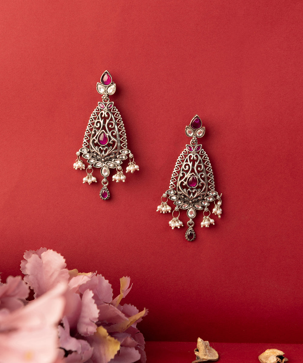 Ninu_Handcrafted_Oxidised_Pure_Silver_Earrings_With_Kempstones_And_Pearls_WeaverStory_01