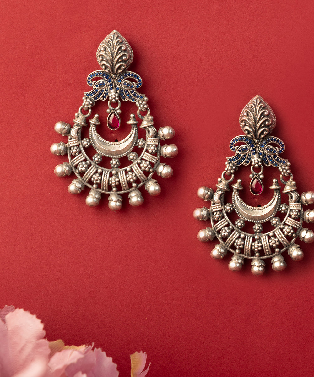 Tiyasa_Handcrafted_Oxidised_Pure_Silver_Earrings_With_Kempstones_WeaverStory_02
