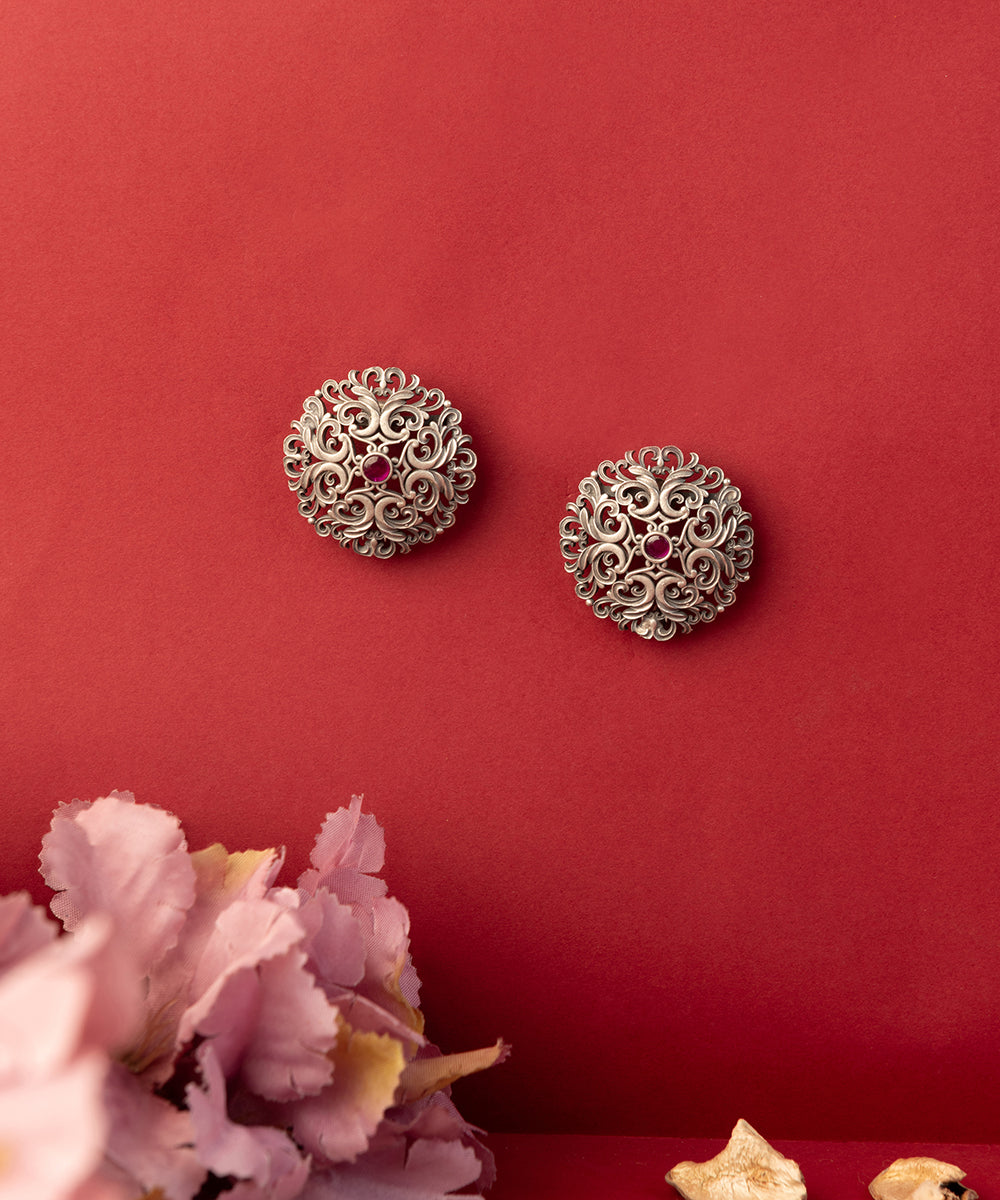 Aliveni_Handcrafted_Oxidised_Pure_Silver_Earrings_With_Kempstones_WeaverStory_01