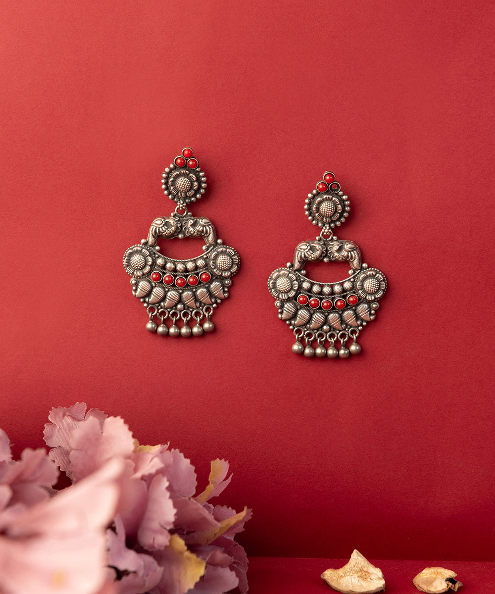 Preethesh_Handcrafted_Oxidised_Pure_Silver_Earrings_With_Kempstones_WeaverStory_01