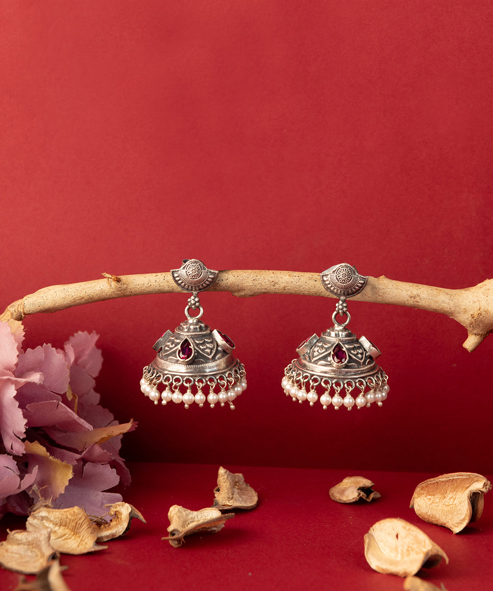 Tejashi_Handcrafted_Oxidised_Pure_Silver_Earrings_With_Kempstones_And_Pearls_WeaverStory_01