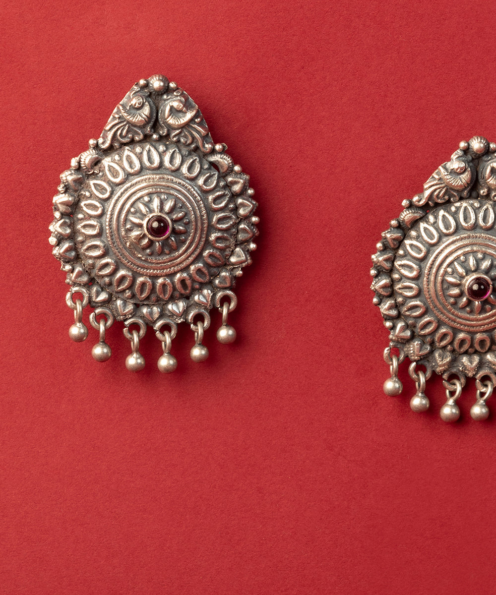 Abani_Handcrafted_Oxidised_Pure_Silver_Earrings_With_Kempstones_WeaverStory_02