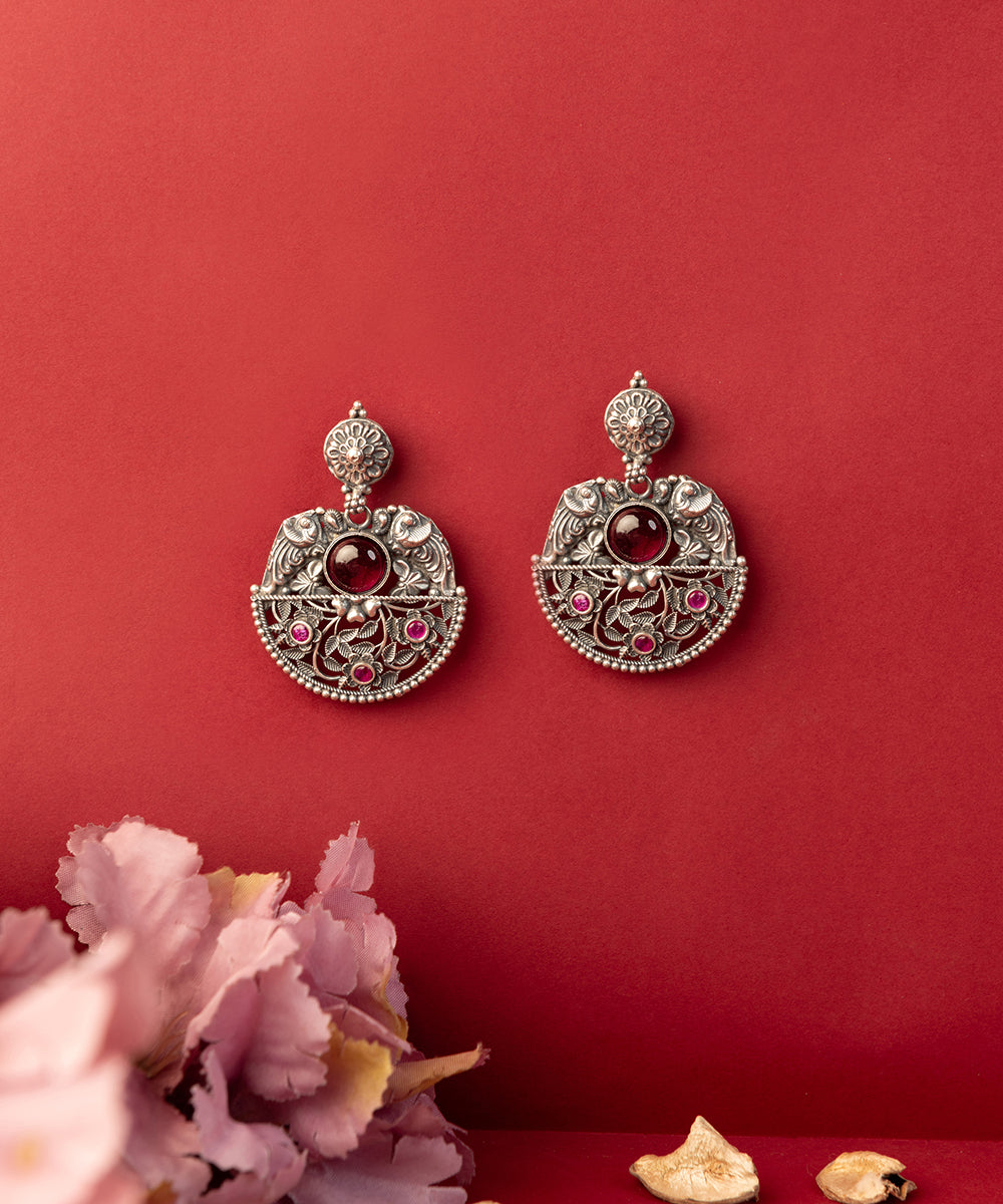 Tikshya_Handcrafted_Oxidised_Pure_Silver_Earrings_With_Kemstones_WeaverStory_01