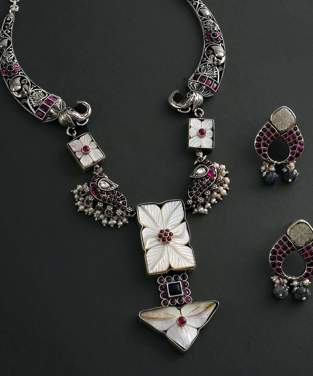 Yusra_Handcrafted_Necklace_Set_In_Oxidised_Pure_Silver_WeaverStory_03