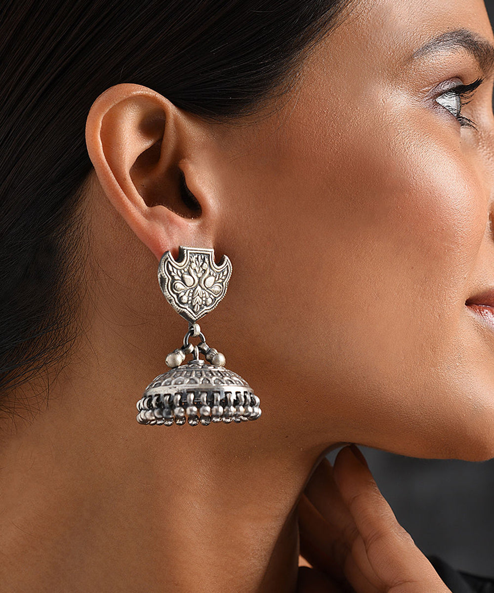 Shumaila_Handcrafted_Oxidised_Pure_Silver_Jhumkas_WeaverStory_02