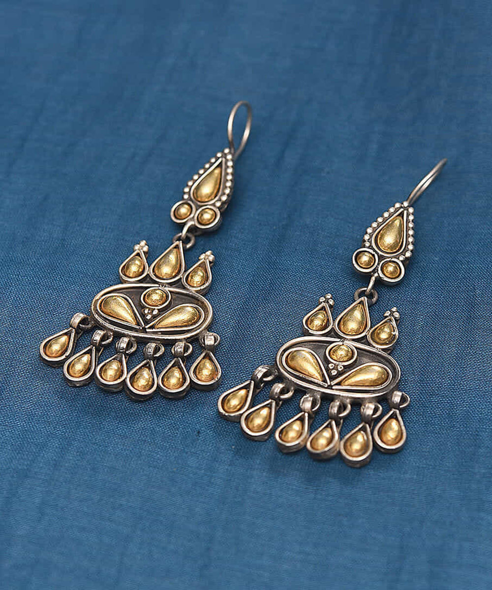 Ahmer_Handcrafted_Oxidised_Pure_Silver_Earrings_With_Stones_WeaverStory_01