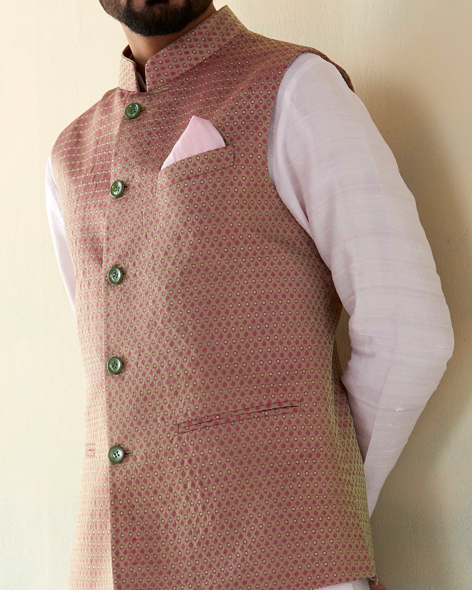 Handloom_Pista_And_Pink_Dual_Tone_Pure_Katan_Silk_Tanchoi_Banarasi_Nehru_Jacket_WeaverStory_04