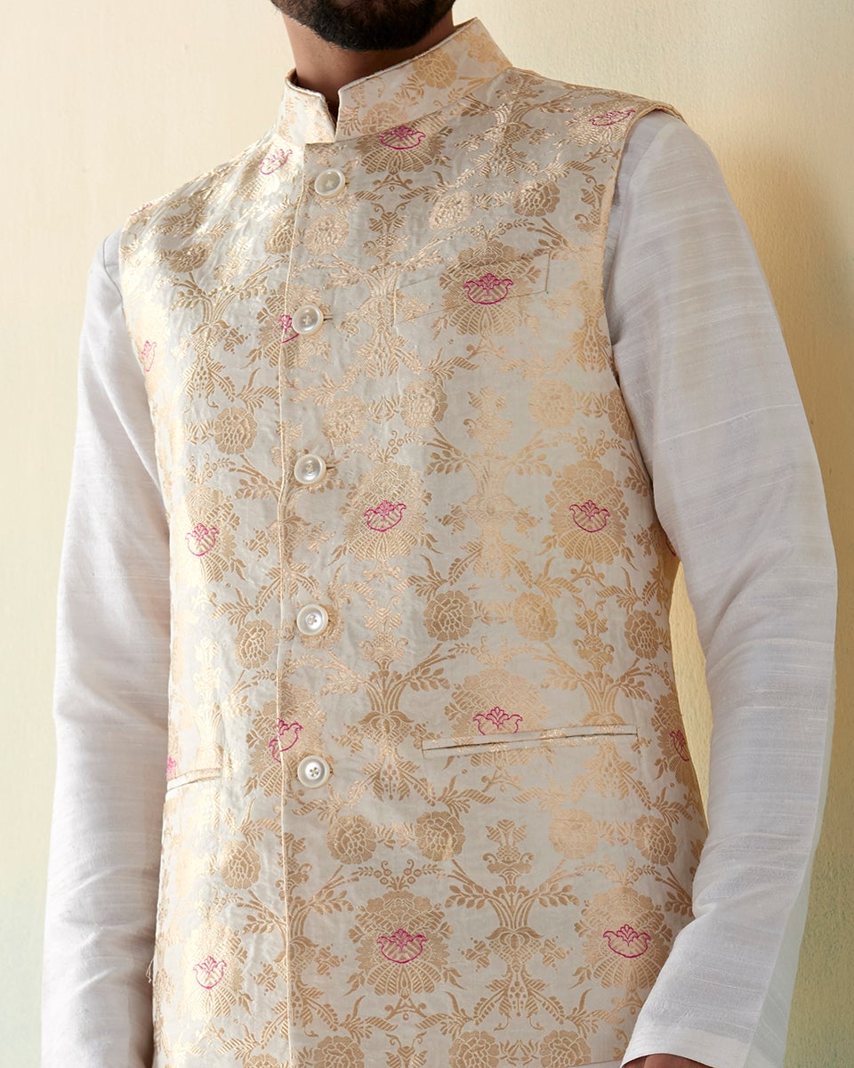 Handloom_White_Pure_Katan_Silk_Banarasi_Nehru_Jacket_WeaverStory_04