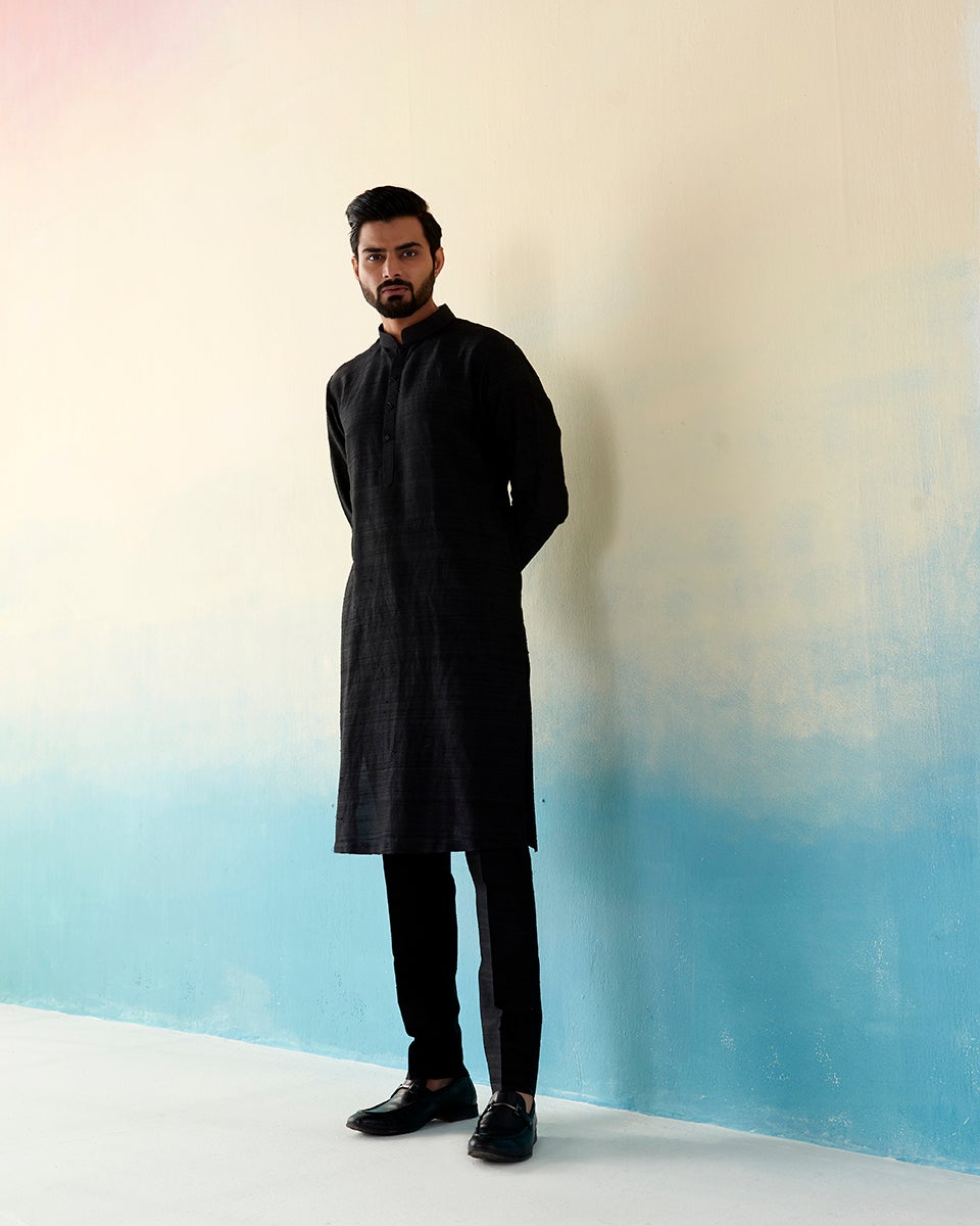 Black_Raw_Silk_Kurta_Set_WeaverStory_02