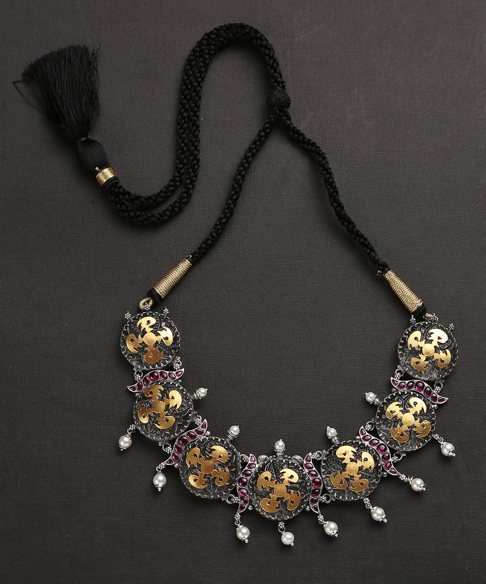 Handcrafted_Pure_Silver_Necklace_With_Crystal_And_Pearls_WeaverStory_02