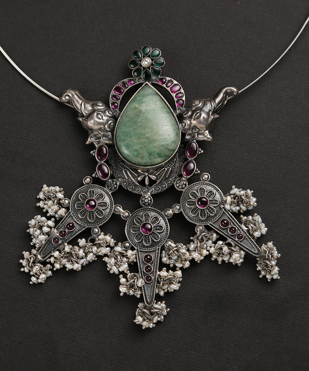 Pure_Silver_Handcrafted_Hasli_With_Elephant_Motif_WeaverStory_03