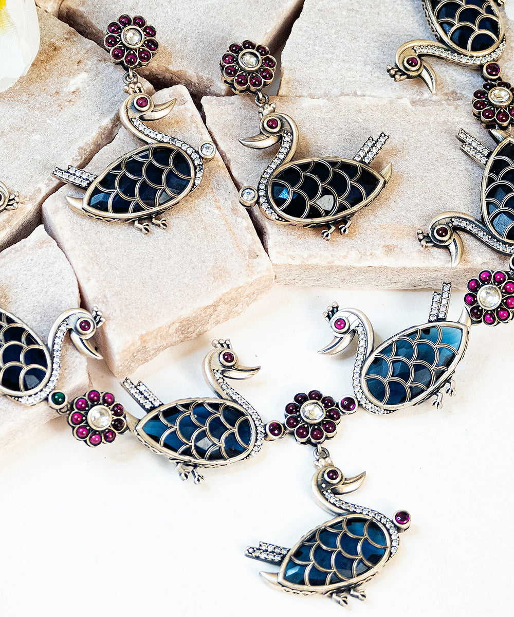 Iram_Handcrafted_Oxidised_Pure_Silver_Necklace_Set_With_Stones_WeaverStory_02