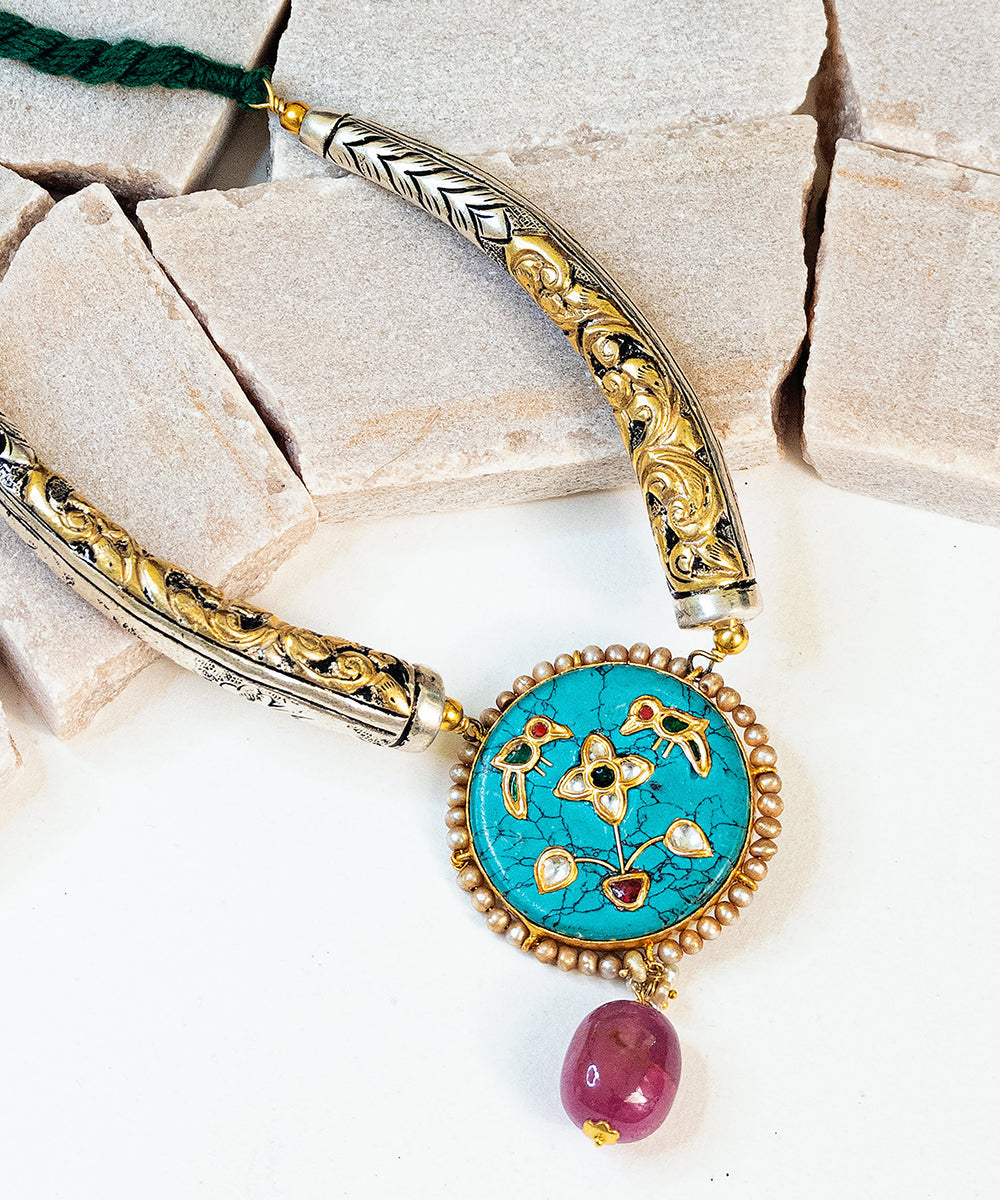 Mehnaz_Handcrafted_Oxidised_Pure_Silver_Necklace_With_Kundan_WeaverStory_02