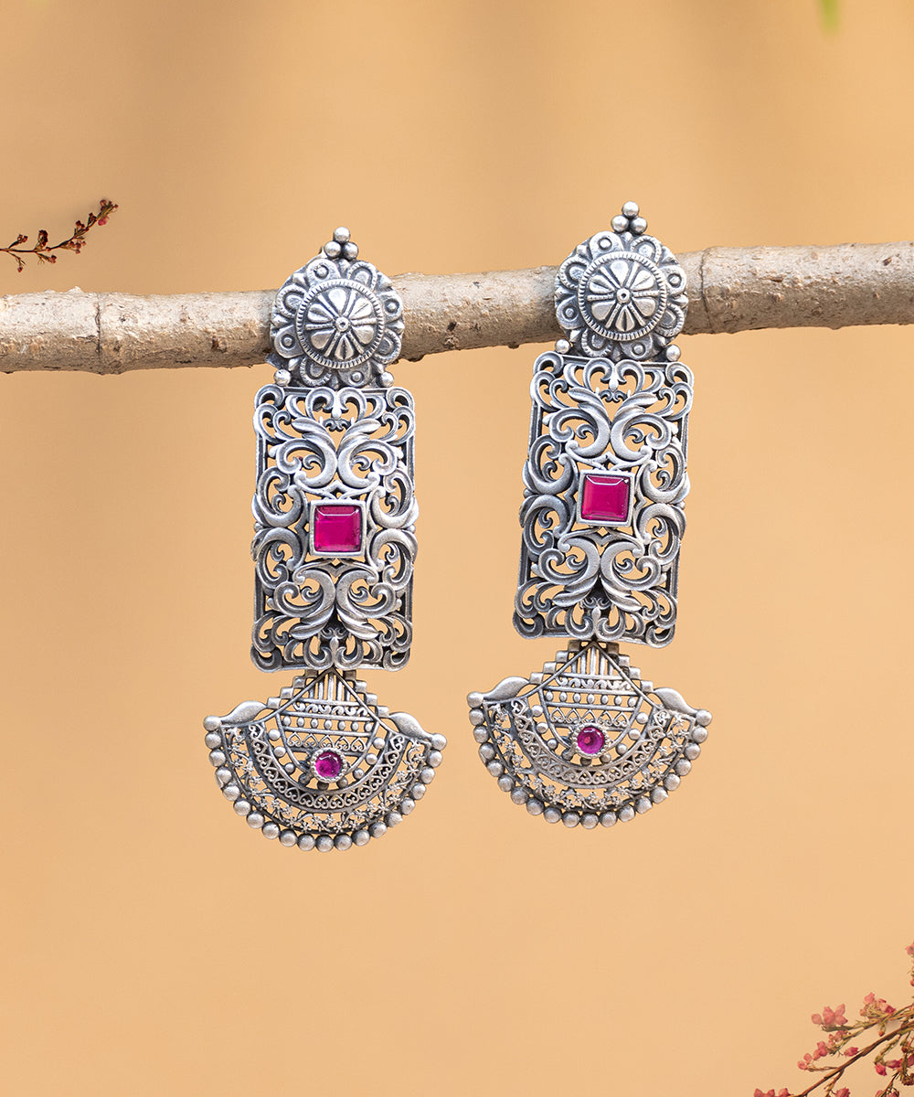 Nofal_Handcrafted_Oxidised_Pure_Silver_Earrings_With_Red_Onyx_WeaverStory_02