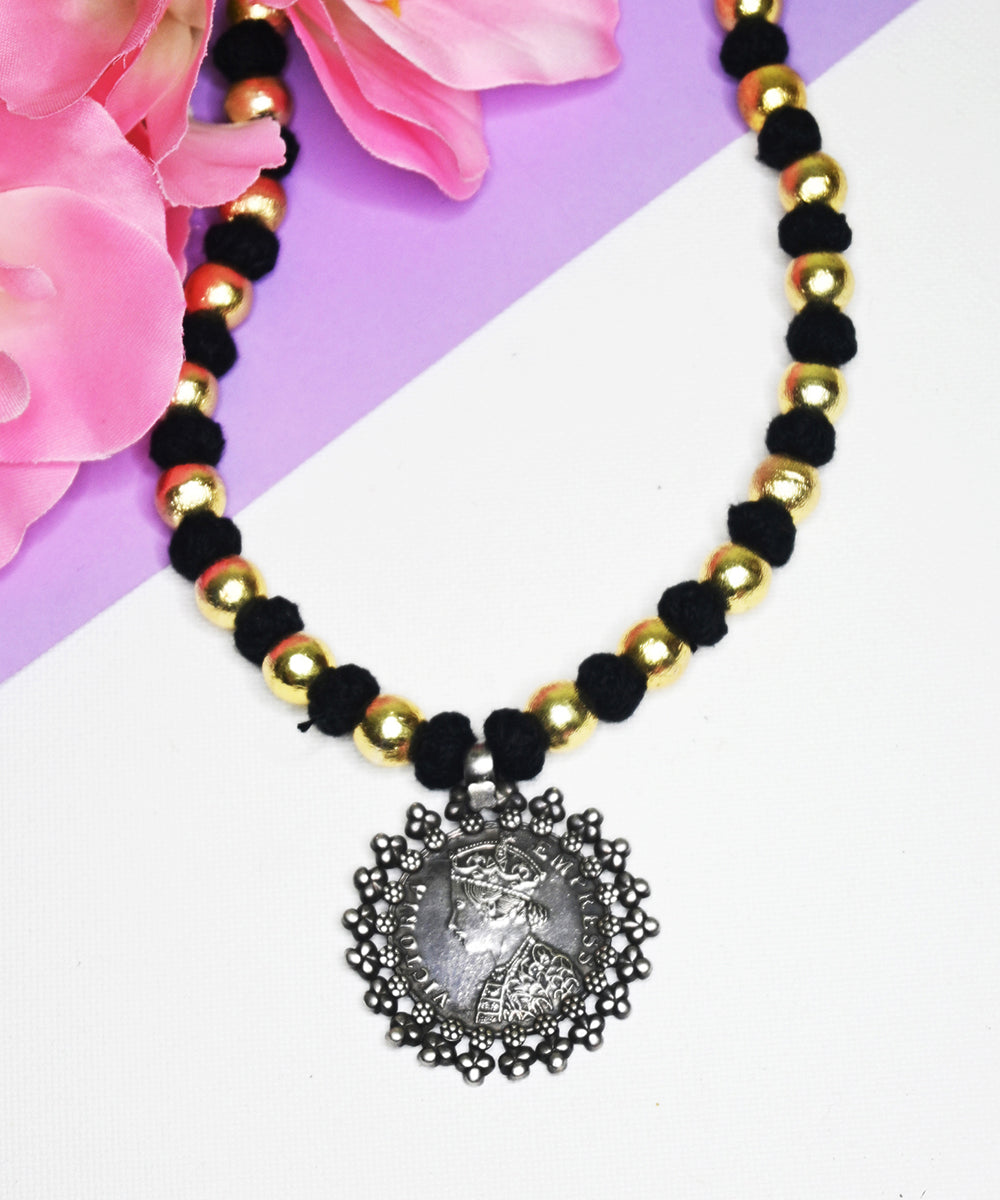 Sana_Handcrafted_Oxidised_Pure_Silver_Necklace_WeaverStory_01