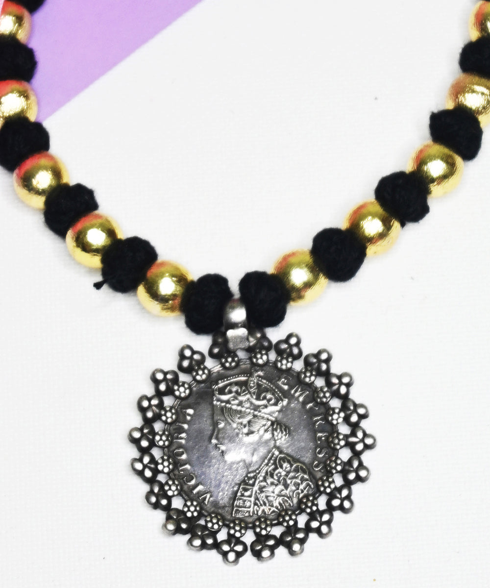 Sana_Handcrafted_Oxidised_Pure_Silver_Necklace_WeaverStory_02