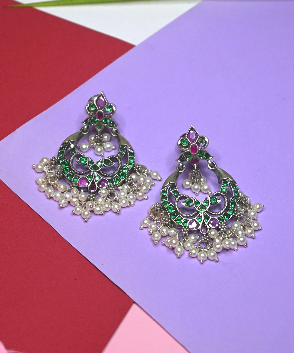 Yusra_Handcrafted_Oxidised_Pure_Silver_Earrings_With_Kempstones_And_Pearls_WeaverStory_02