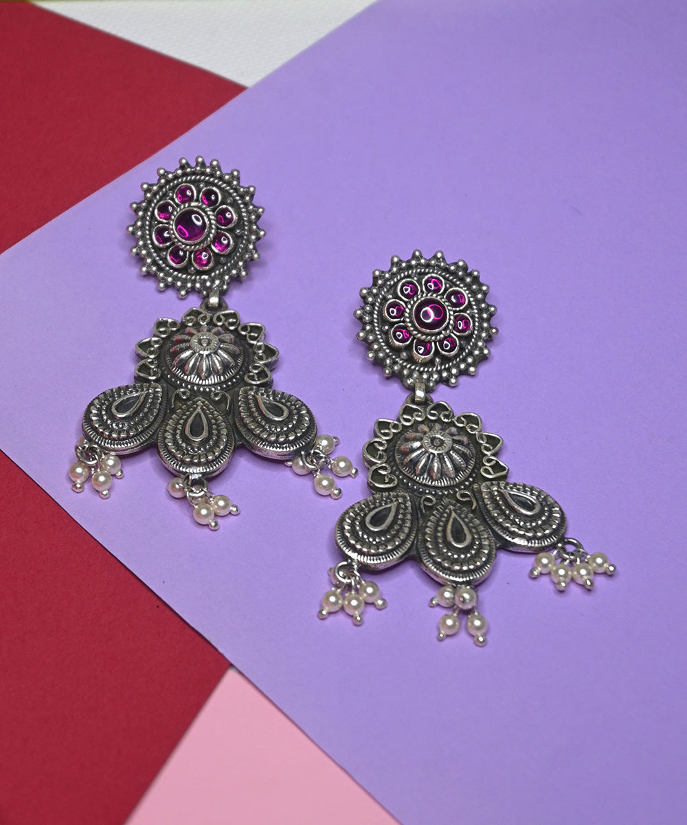 Aisha_Handcrafted_Oxidised_Pure_Silver_Earrings_WeaverStory_02