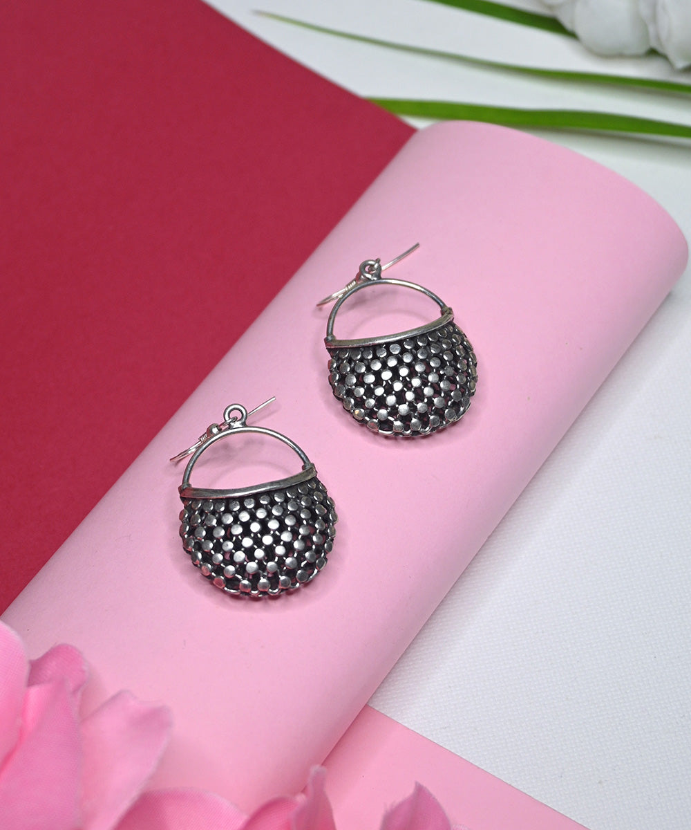 Esha_Handcrafted_Oxidised_Pure_Silver_Earrings_WeaverStory_01