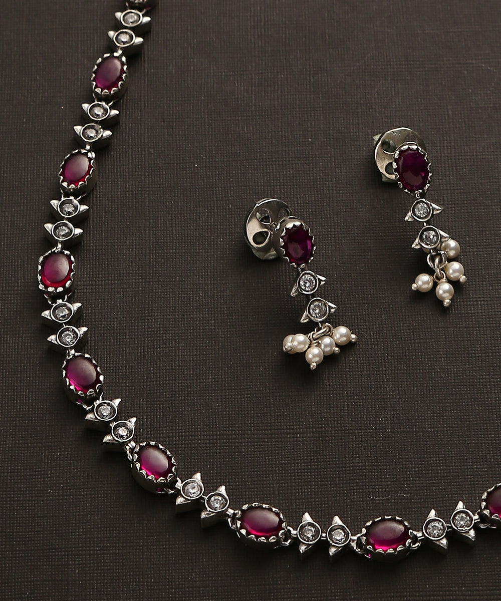 Danika_Handcrafted_Red_Oxidised_Pure_Silver_Necklace_Set_WeaverStory_03