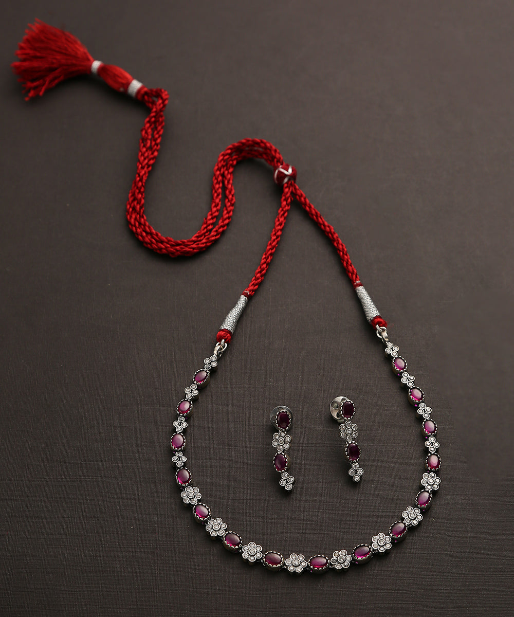 Serafina_Handcrafted_Oxidised_Pure_Silver_Necklace_Set_WeaverStory_02