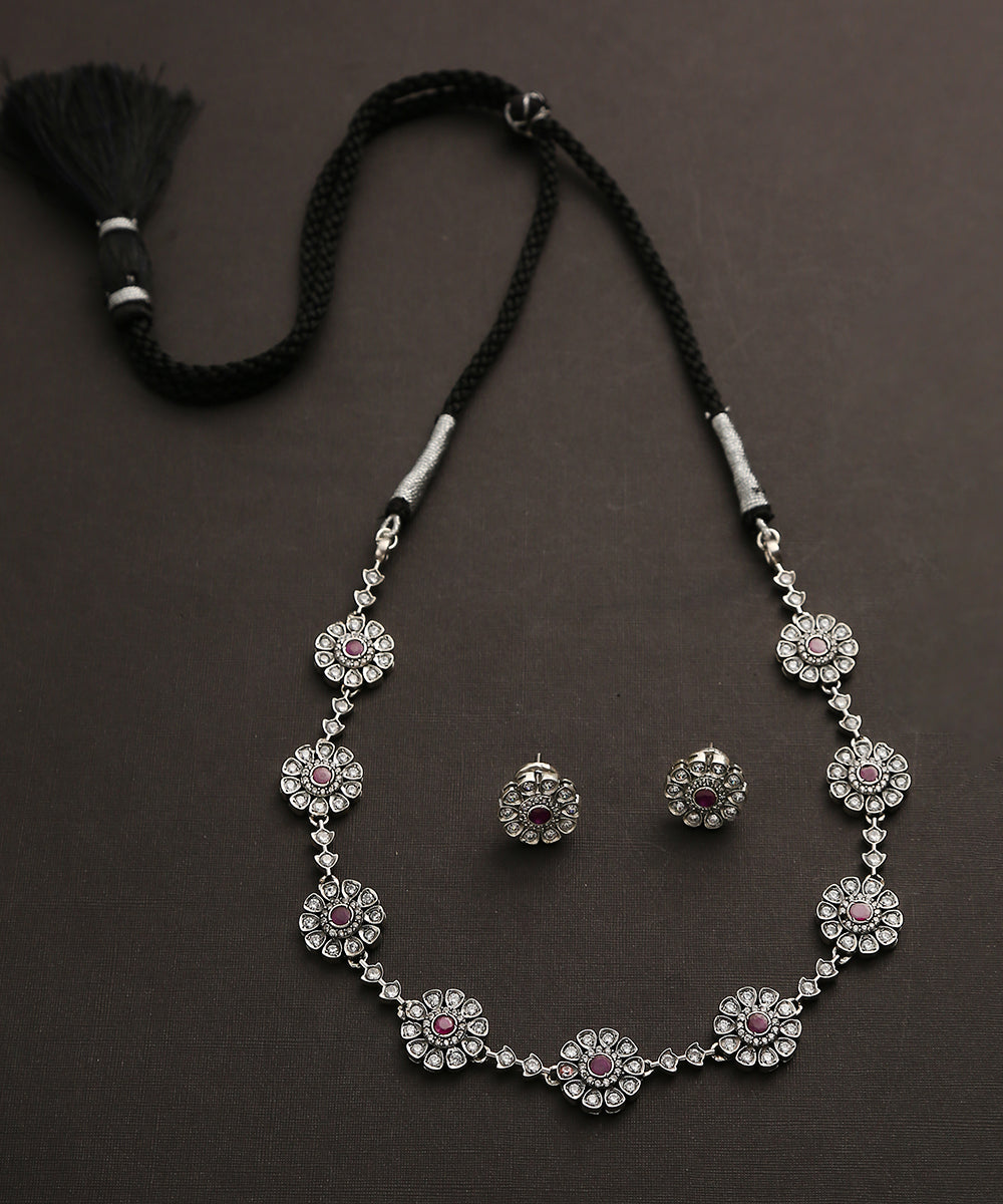 Kiyana_Handcrafted_Oxidised_Pure_Silver_Necklace_Set_With_Colorful_Beads_WeaverStory_02