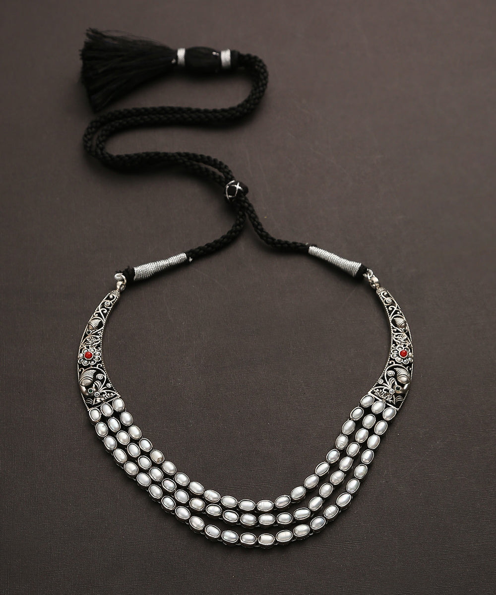 Zaynab_Handcrafted_Oxidised_Pure_Silver_Necklace_With_Teen_Ladi_WeaverStory_02