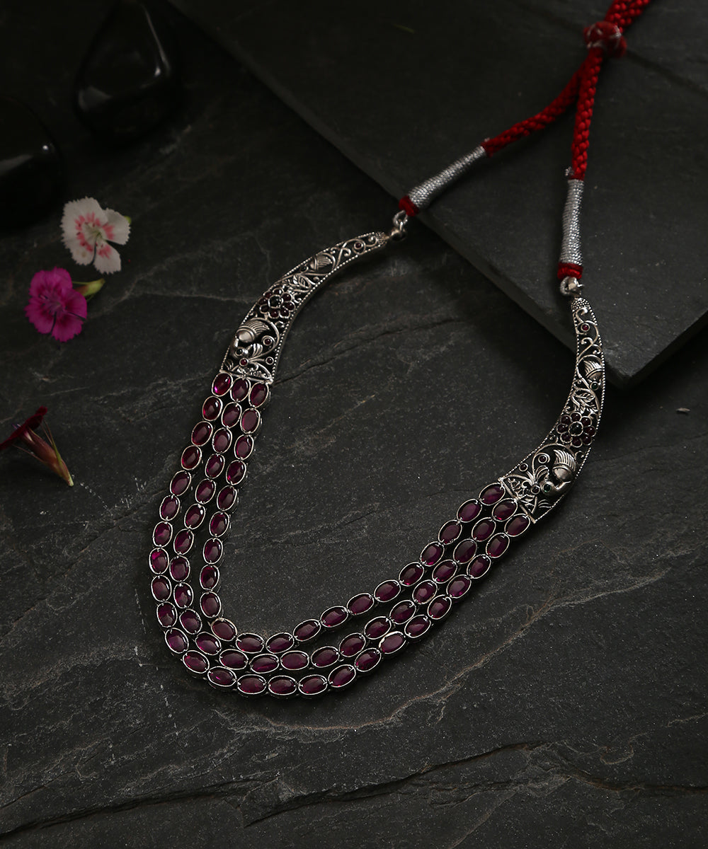 Amarilis_Red_Handcrafted_Oxidised_Pure_Silver_Necklace_WeaverStory_01