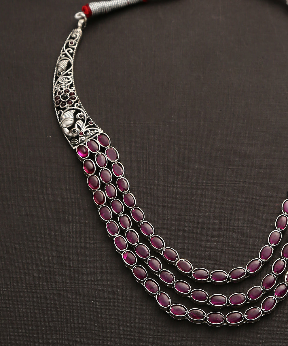 Amarilis_Red_Handcrafted_Oxidised_Pure_Silver_Necklace_WeaverStory_03