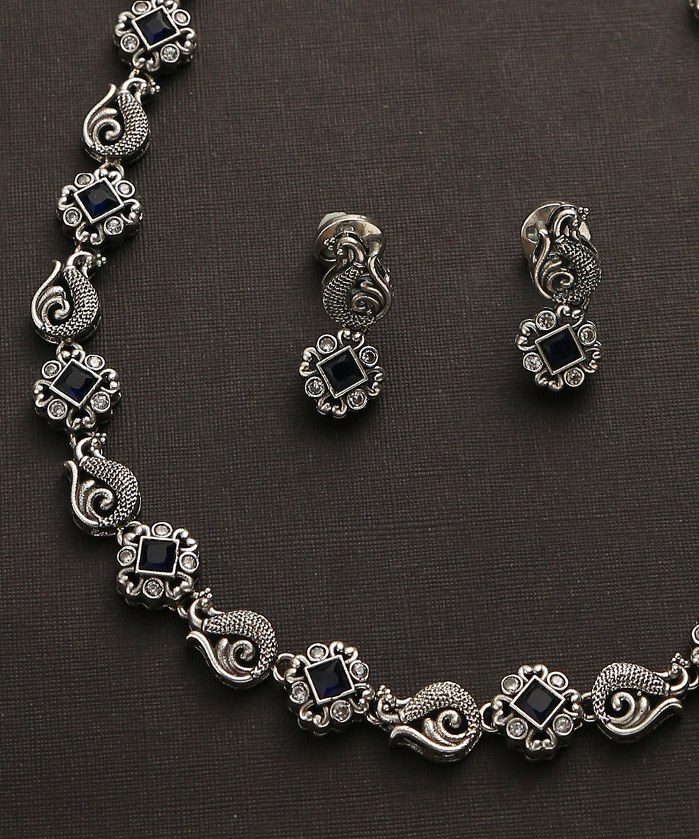 Divya_Black_Handcrafted_Oxidised_Pure_Silver_Necklace_Set_WeaverStory_03