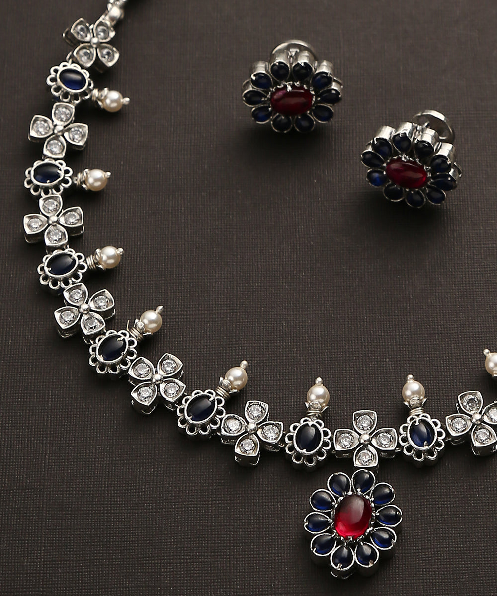 Chakrapaani_Handcrafted_Oxidised_Pure_Silver_Blue_Necklace_Set_WeaverStory_03