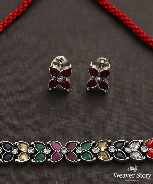 Winnie_Multicolor_Handcrafted_Oxidised_Pure_Silver_Necklace_Set_WeaverStory_03