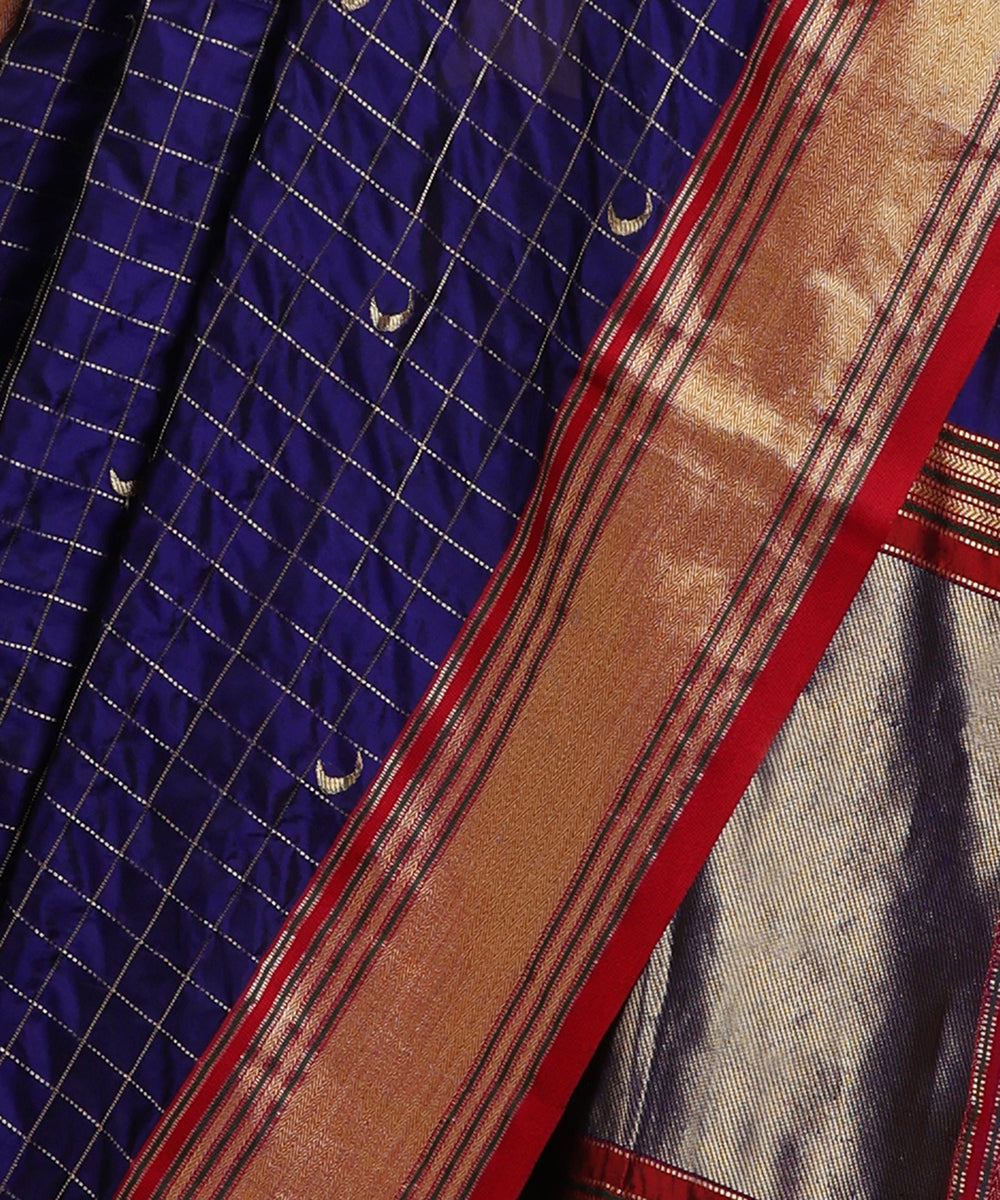 Purple_Pure_Mulberry_Silk_Saree_With_Zari_Checks_And_Chandrakala_Booti_And_Pink_Border_WeaverStory_04