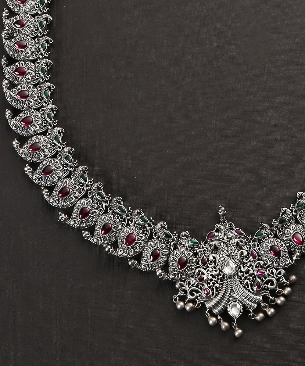 Ayah_Handcrafted_Dual_Tone_Oxidised_Pure_Silver_Tribal_Silver_Necklace_WeaverStory_03