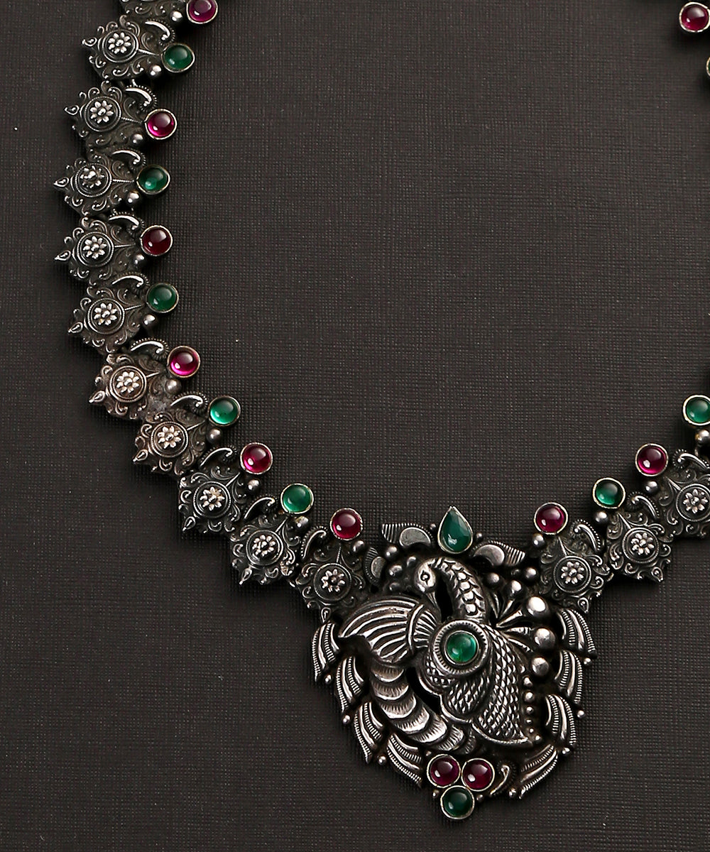 Farida_Handcrafted_Oxidised_Pure_Silver_Tribal_Necklace_WeaverStory_03