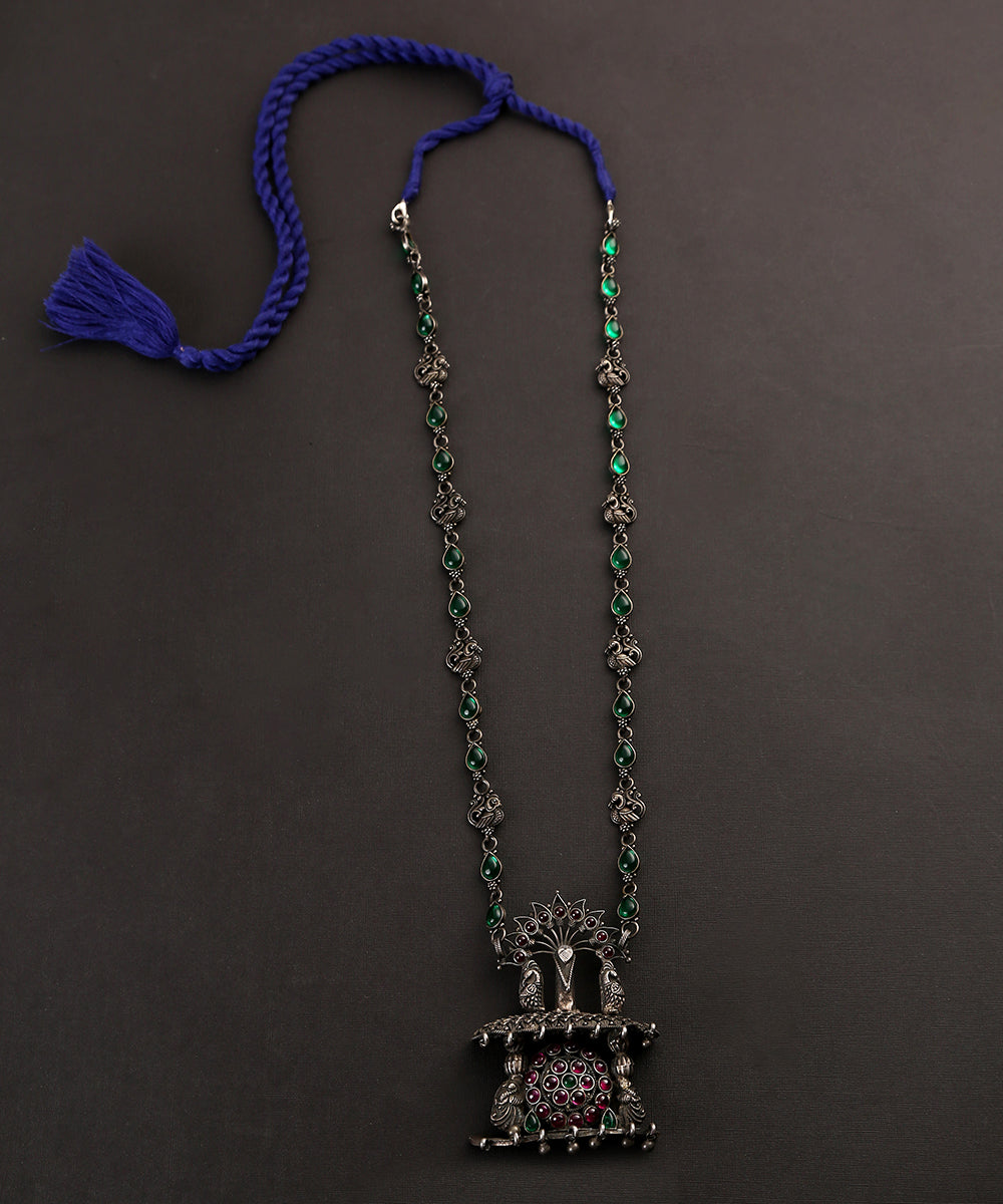 Ayaat_Handcrafted_Dual_Tone_Tribal_Oxidised_Pure_Silver_Necklace_WeaverStory_02