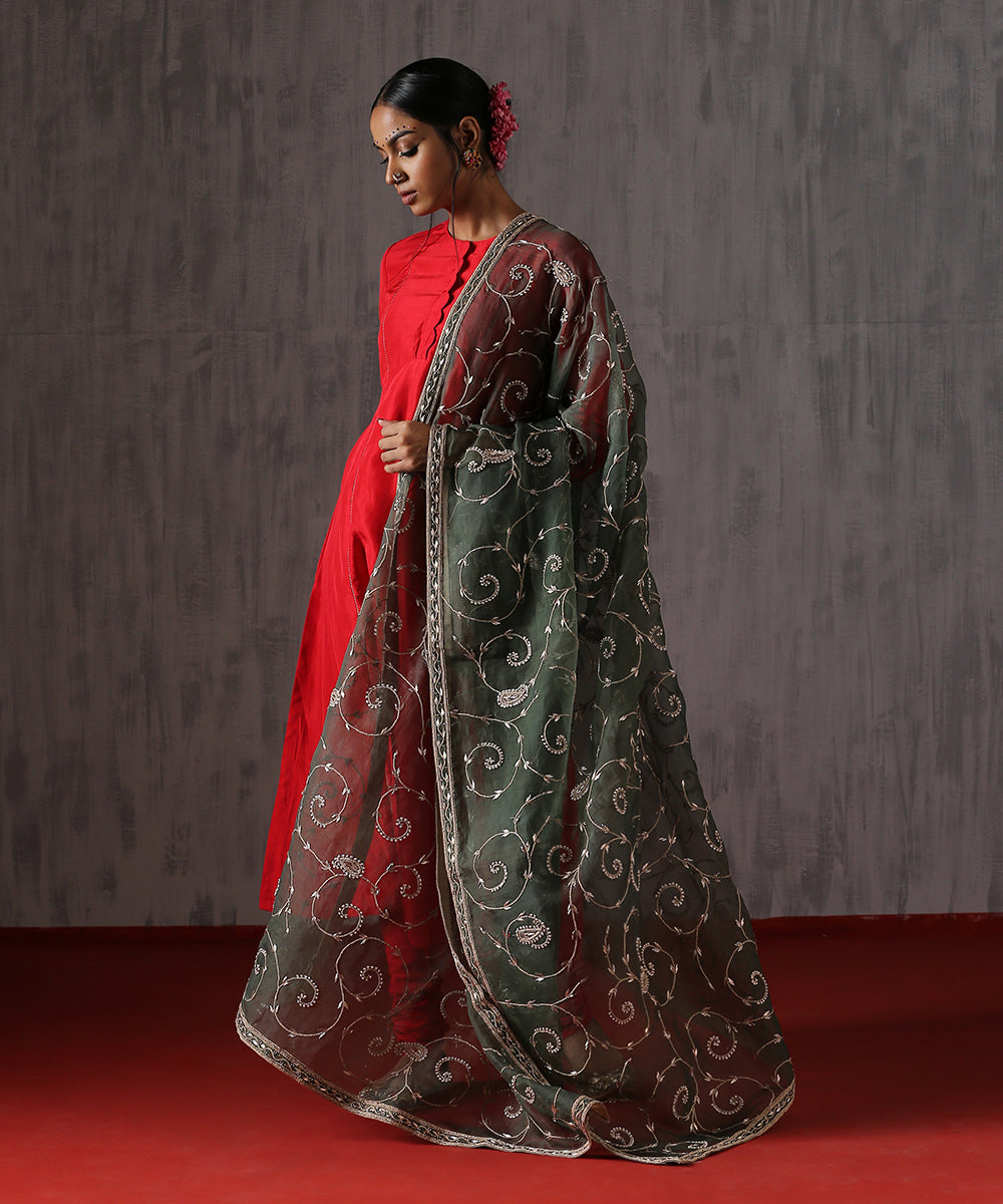 Handloom_Green_Organza_Dupatta_with_Zardozi_Work_WeaverStory_01