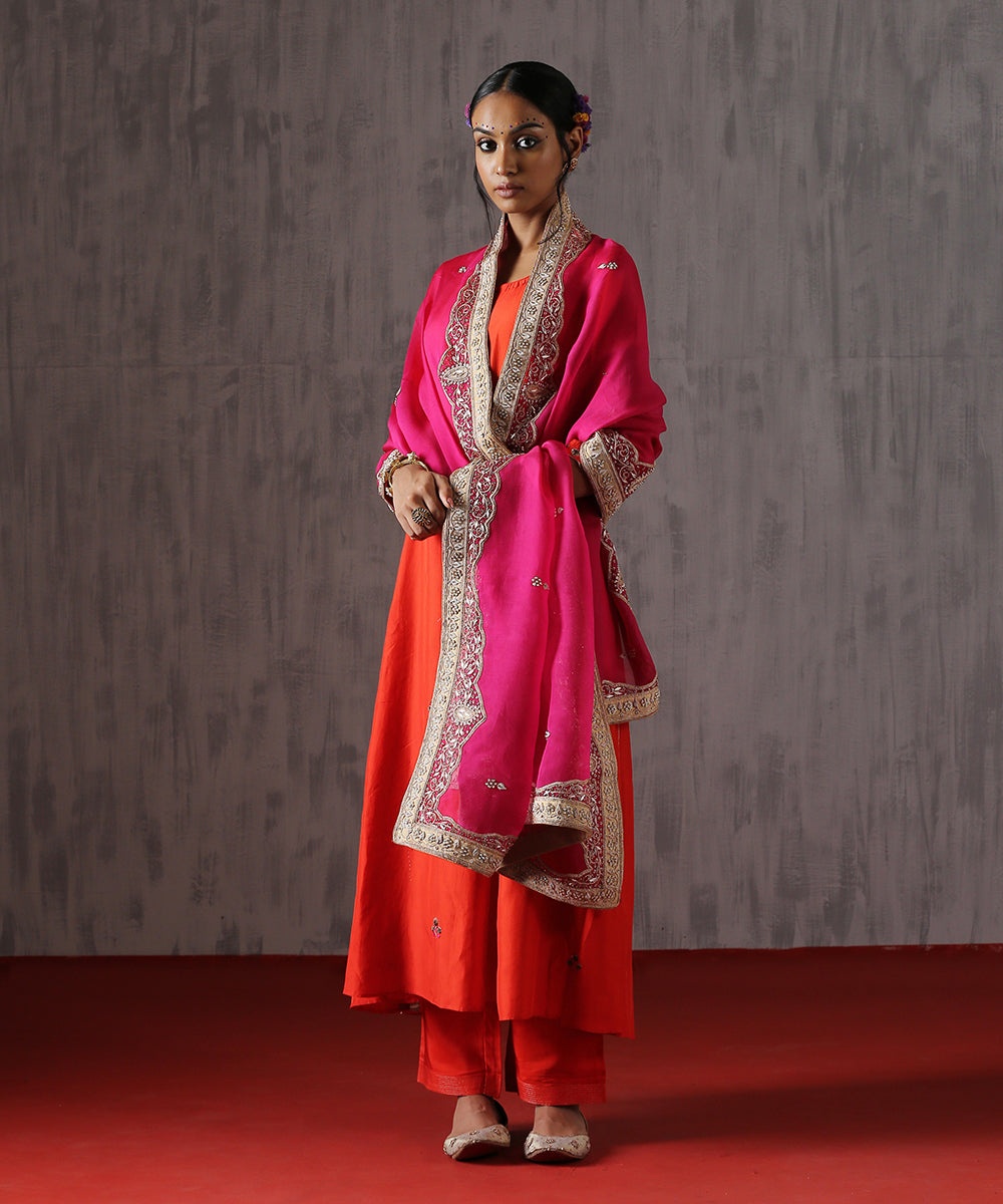 Hot_Pink_Zardozi_Work_Dupatta_with_Mughal_Border_WeaverStory_02