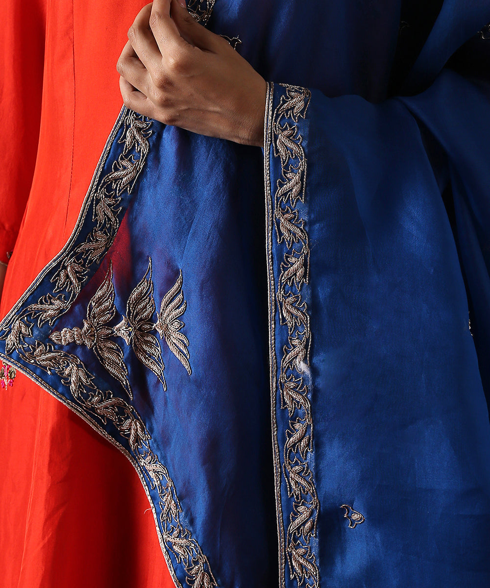 Blue_zardozi_dupatta_with_Leaf_Border_and_Konia_WeaverStory_03